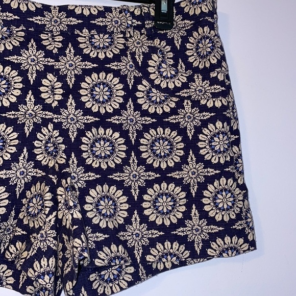 Anthropologie Elevenses Floral Medallion Design Shorts Navy size 8 - Picture 5 of 17